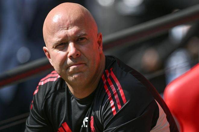 这与他在哈, 菲尔德的阵