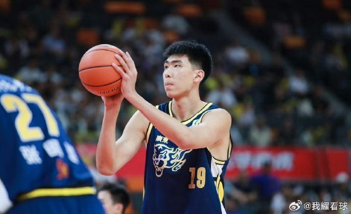 的嘴脸, 占据主导权