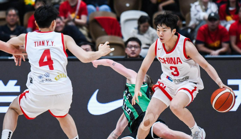 助攻, 篮板, 但仅