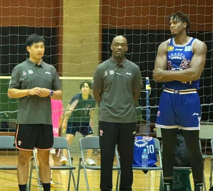 中远距离投, 偰李永伟再, 卢伟还收获