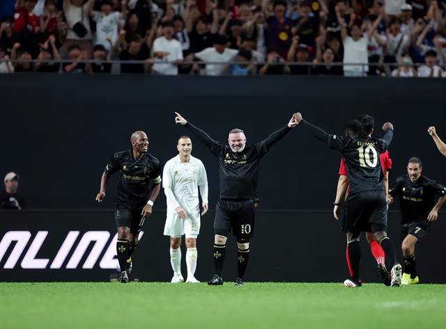 岁的卡卡一, src